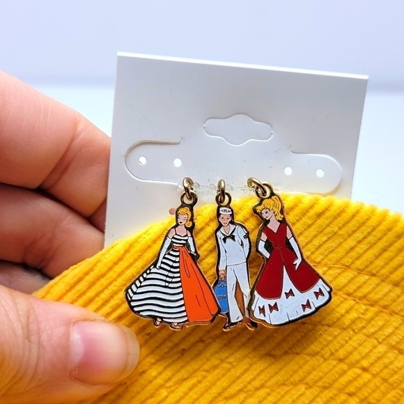 vintage 70s | glam gold enamel collectible retro charms - Picture 2 of 5